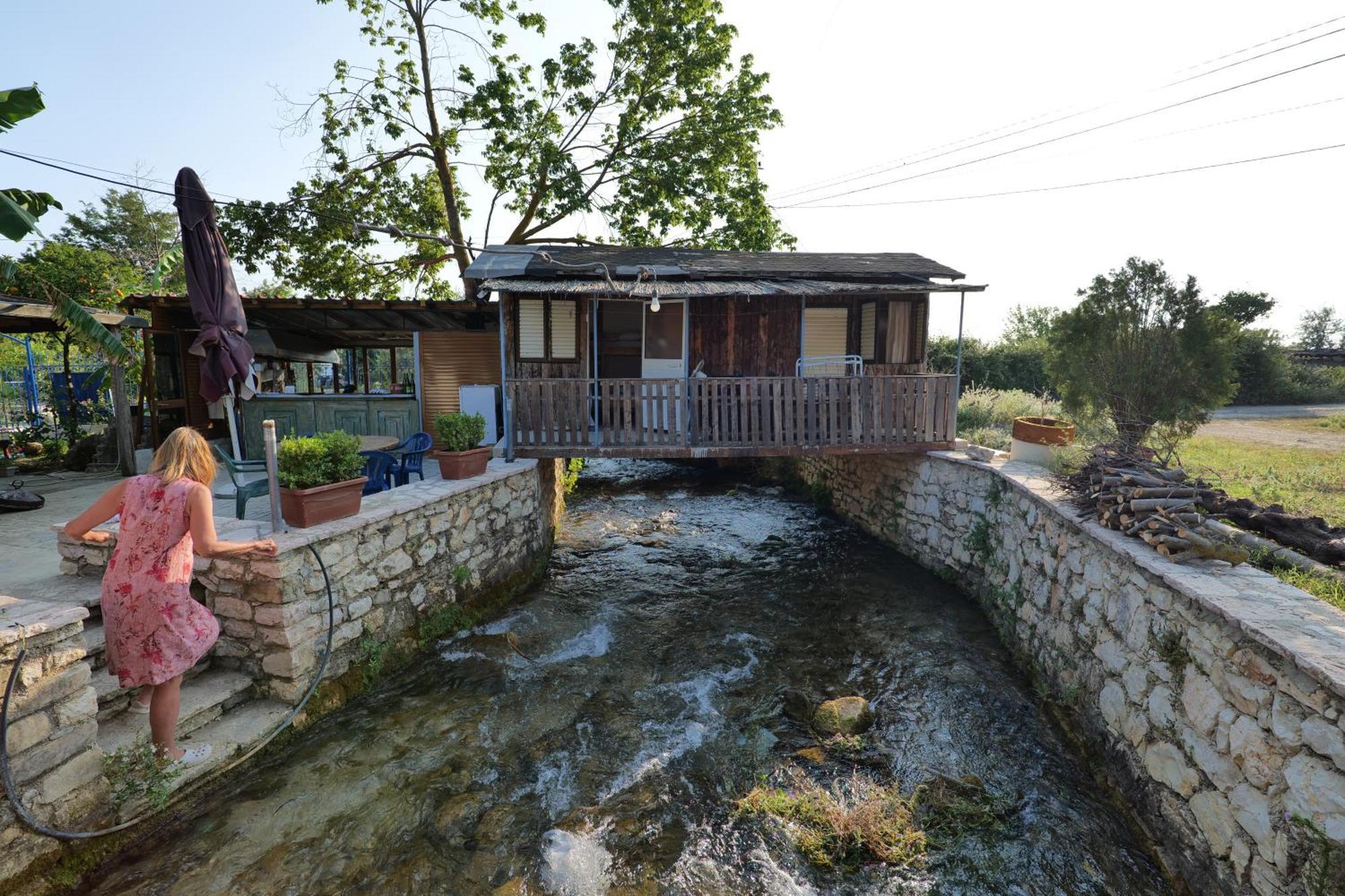 Tropikal Freskia Bunec Sarandë Exterior foto